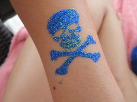 glittertattoo doodskop